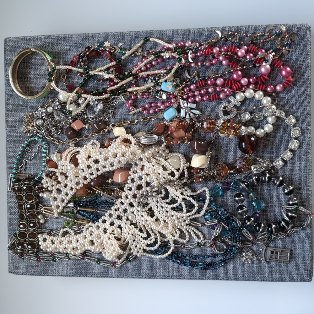 Vintage Estate Sale Jewelry Unmarked J-8